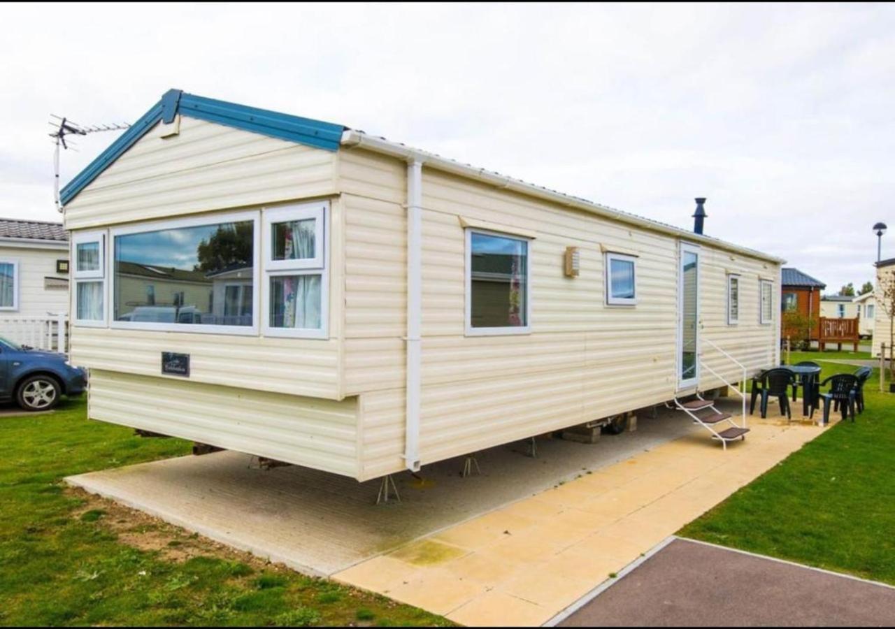 Sbl70 - Camber Sands Holiday Park - Sleeps 8 - Close Swimming Pools And Facilities - Private Parking Exterior foto